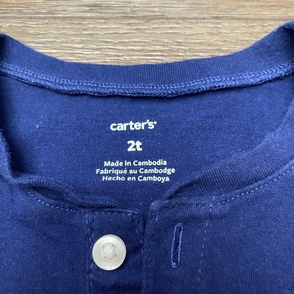 Carter’s baby boy short and shirt set size 2T - Picture 7 of 7